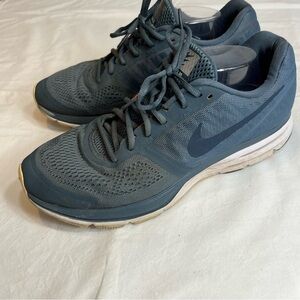 Nike mens Air Pegasus 30 size 12